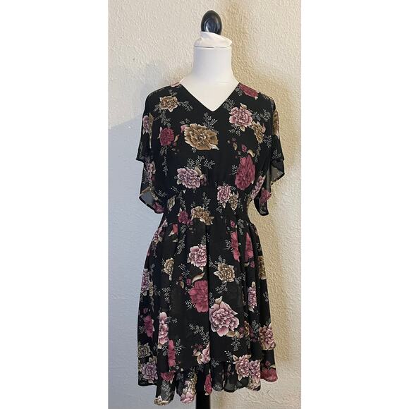 torrid Dresses & Skirts - Georgette Smocked‎ Floral Dress